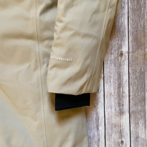 The North Face Women’s New Defdown FUTURELIGHT Waterproof Parka - Picture 5 of 11